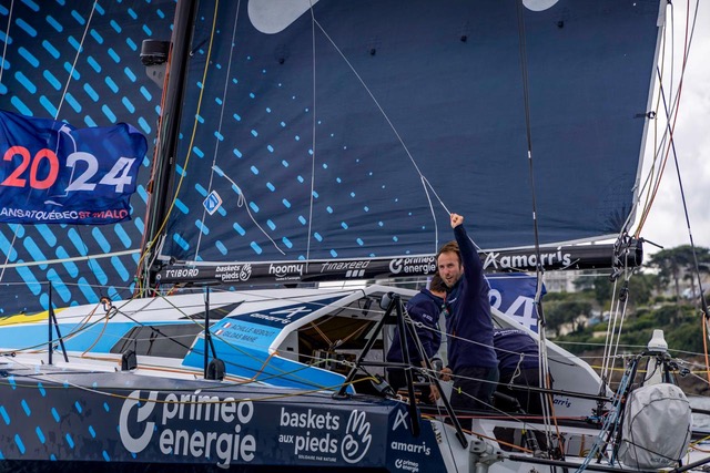 VICTOIRE sur la mythique Transat Québec Saint-Malo d’Amarris skippé par Achille NEBOUT